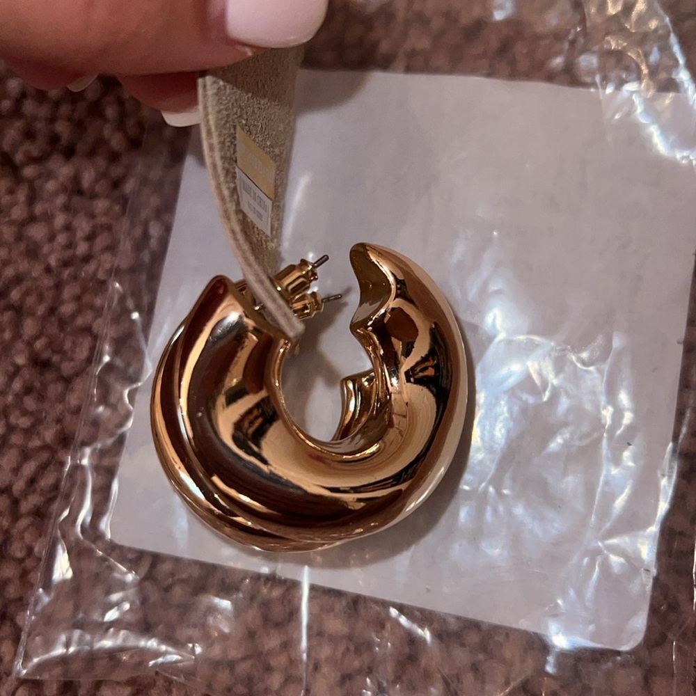 Anthropologie gold hoop earrings - Picture 2 of 4